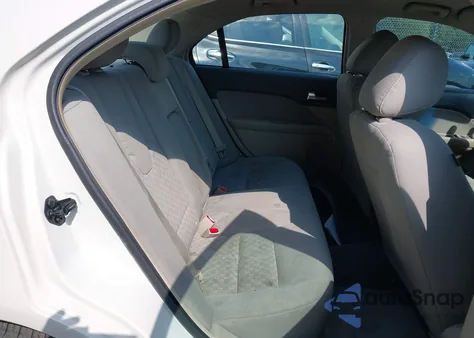 2012 Ford Fusion S z USA, uszkodzony, nr VIN 3FAHP0GA9CR190453